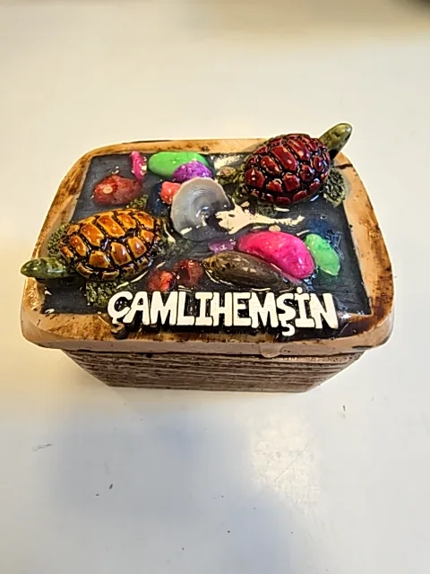 Kaplumbağa Temalı Kare Kutu Çamlıhemşin Yazılı